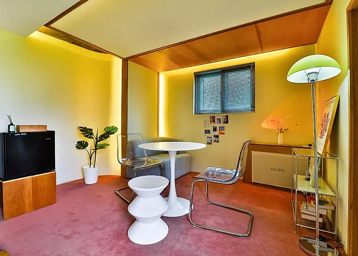 Hotel Ado *